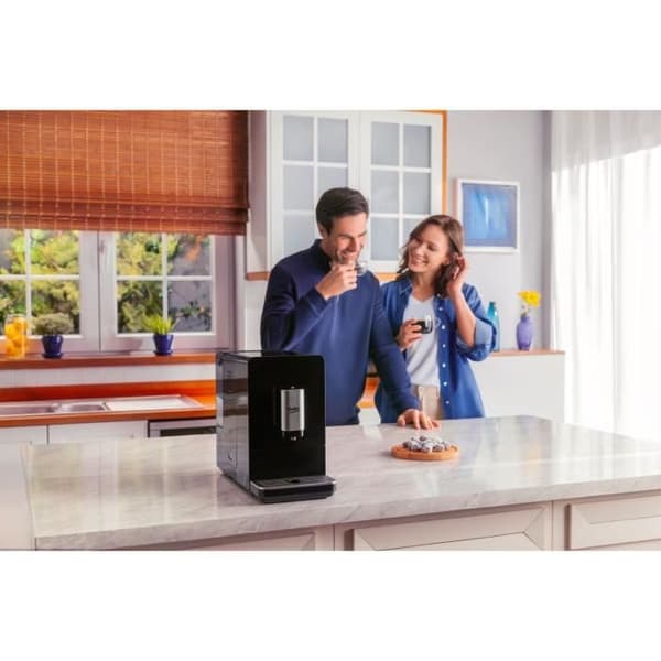 Automatisk espressomaskin - BEKO - CEG3194B - 1350 W - Mjölkkaraff - Svart