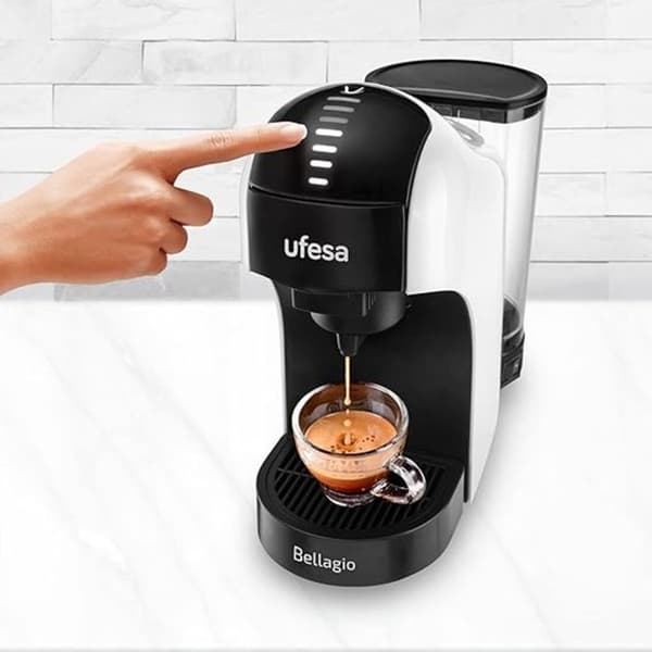 Espresso kaffemaskin - Ufesa - Calabria - 1400W - 15 bar - 1,5L