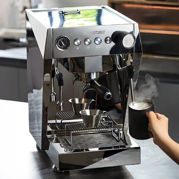 Espressomaskin - Baristeo - Brava - 15 bar - Vattentank 2,5L - Malet kaffe