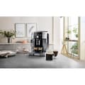 Miniatyrbillede 5 af 6: Espressokværn - DELONGHI Magnifica S Smart - ECAM250.23.SB - Kaffemaskine med bønner og kaffekopper