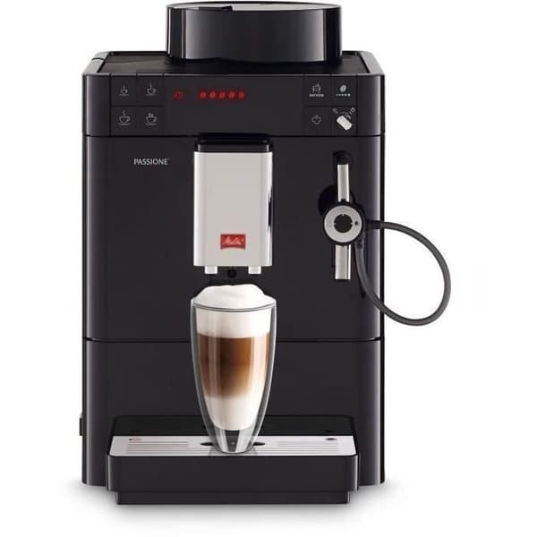 Passione kaffemaskine med sorte bønner og kop