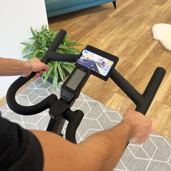 TITAN LIFE Indoor Bike S72