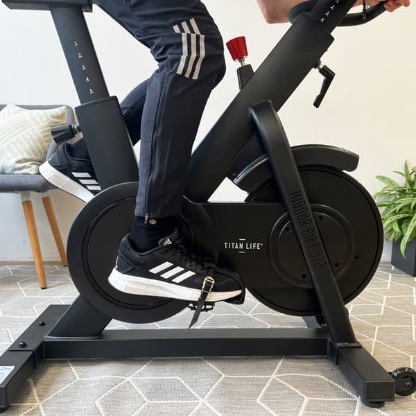 TITAN LIFE Indoor Bike S72