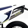 Miniatyrbild 1 av 2: Arrow Mörkt Aluminium Med ändlock I Kol Husqvarna Race-tech 701 Enduro/supermoto ´17-23 Ljuddämpare Silver