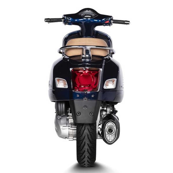Akrapovic Ss Black Edition Vespa Gts Super 300/sei Giorni/tech 21 13so4-hraatbl Hyväksytty Ruostumaton Steel Ja Carbon Lipsahdus Päällä...