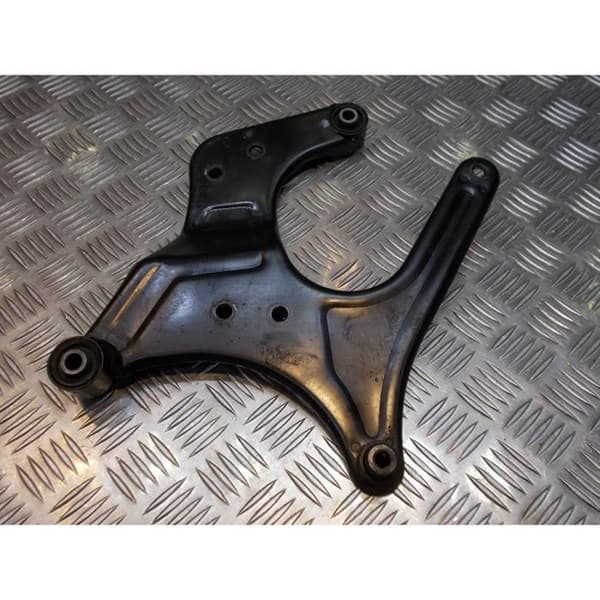 halvarm avgasrörsstöd skoter aprilia st 125 leonardo rotax zd4mb- USED