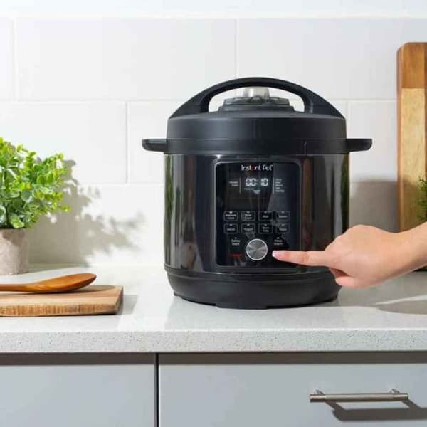 Instant Duo Plus 6 liter med WhisperQuiet Quiet Multicooker, 5,7 liters tryckkokare – svart – rostfritt stål -1000W - 25