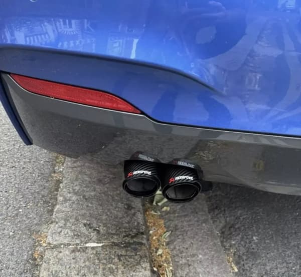 1x Akrapovic Carbon Fibre Gloss Black Exhaust Tip 3″ Inch Universal Direct Fit