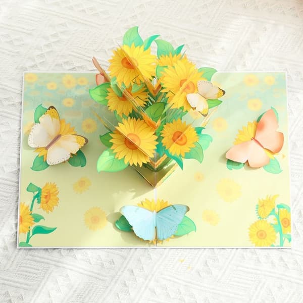 3D Pop-up-hälsningskort med blommor - solrosor och fjärilar