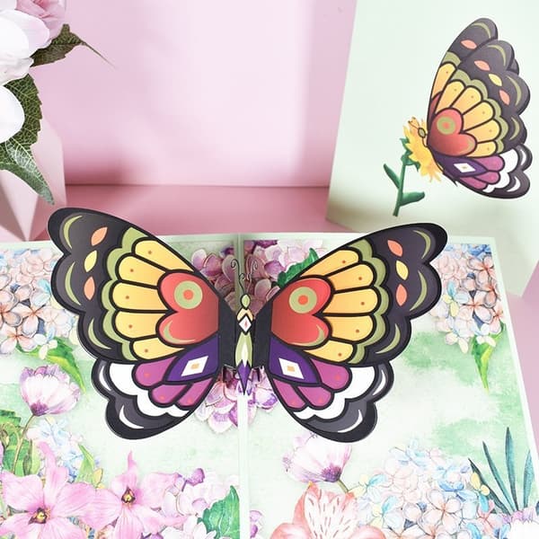 3D Pop-up-hälsningskort Vacker fjäril