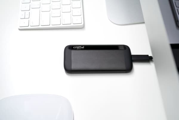 Crucial X8 - SSD - 500 GB - ekstern (bærbar) - USB 3.1 Gen 2 (USB-C kontakt)