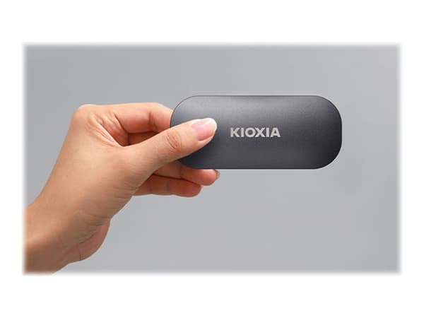 KIOXIA EXCERIA PLUS LXD10S002TG8 - SSD - 2 TB - extern (bärbar) - USB 3.2 Gen 2 (USB-C stikforbindelse)