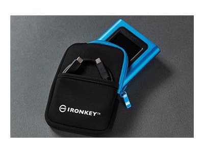 Kingston Technology IronKey Vault Privacy 80, 480 GB, USB Type-C, 3.2 Gen 1 (3.1 Gen 1), 250 MB/s, Salasanasuojaus, Sininen