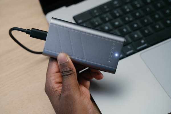 Verbatim TurboMetal SSD USB4 2TB, 2 TB, USB Type-C, USB4 Gen 2x2, 3700 MB/s, 40 Gbit/s, Sølv