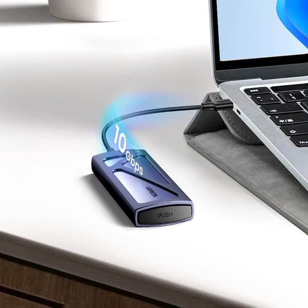 Ugreen Skivhus för 10 Gbps-enhet M.2 NVMe Med USB-C / USB-A Kablar - Svart