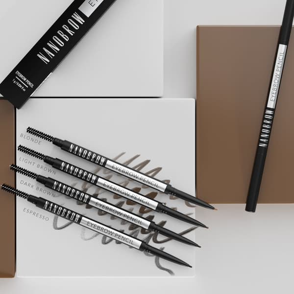 Ögonbrynspenna Nanobrow Eyebrow Pencil - En precisionspenna för ögonbryn med ultratunn spets