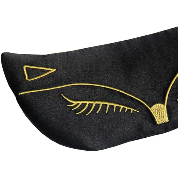 INF Broderad sovmask i siden