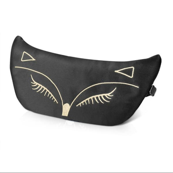 INF Broderad sovmask i siden