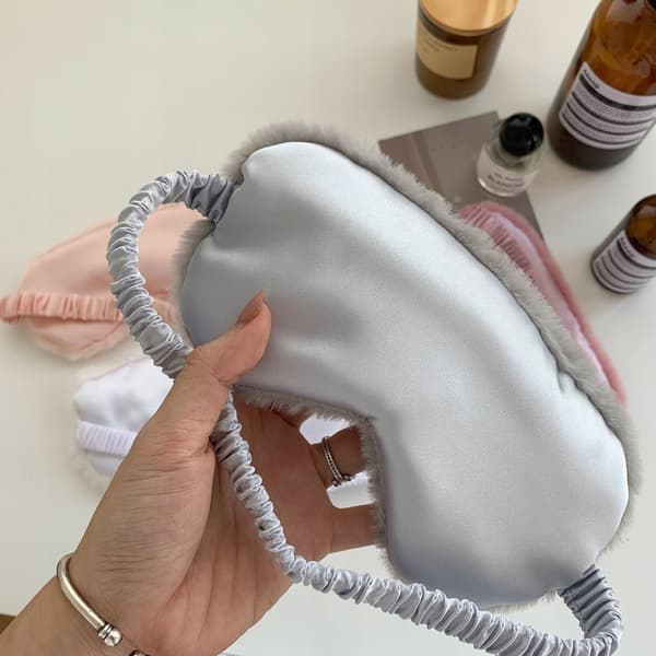 SÖNÖGONSKUDDA Premium SÖNPLUSH Grå
