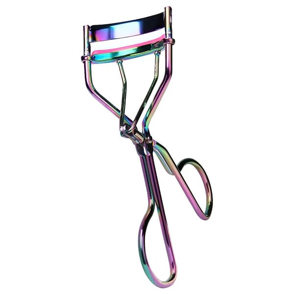 Long lashes with eyelash curler