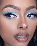 Miniatyrbild 3 av 3: Calvin Klein Tempting Glimmer Sheer Creme EyeShadow-Baby Blue