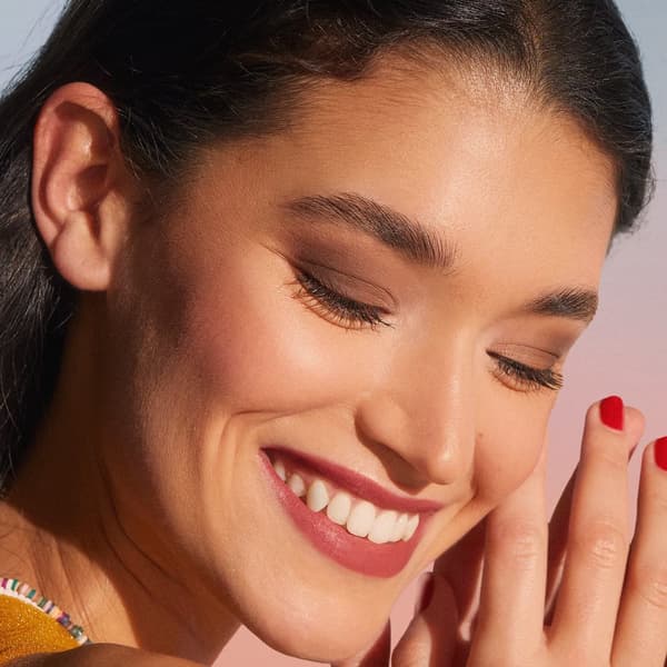 Oriflame Matte Flydende Øjenskygge THE ONE - Sand 5 ml