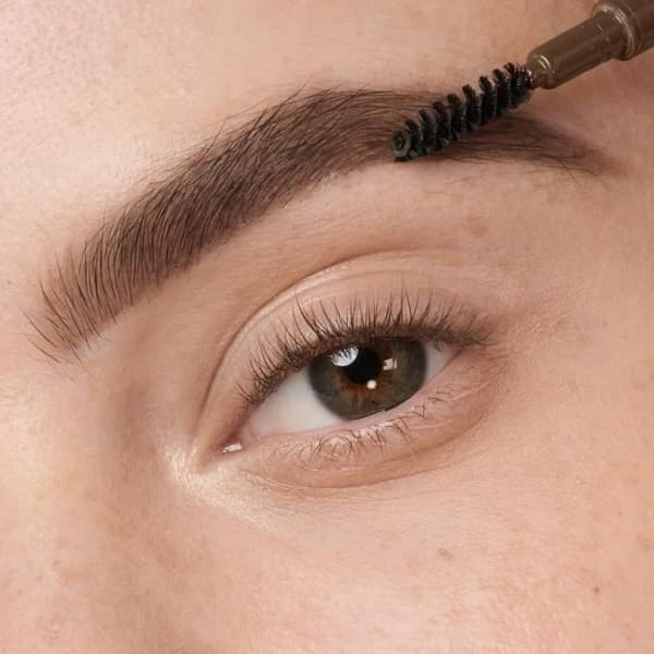 MAYBELLINE NEW YORK Indragbart ögonbryn Ultra Slim Eyebrow Pencil - High Precision Blond - 4,54g