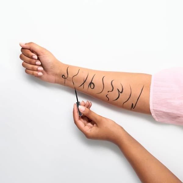 Eyeliner - Essence - Flytande Tint Effekt - Noir - Vattentålig - 3 ml