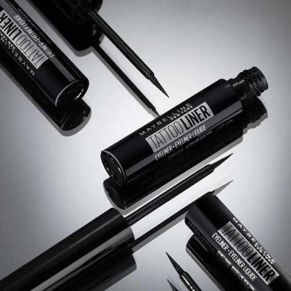 Ögonpenna - MAYBELLINE NEW YORK - Tattoo Liner Liquid 710 Black - Vattentät - Långvarig - Tatueringseffekt