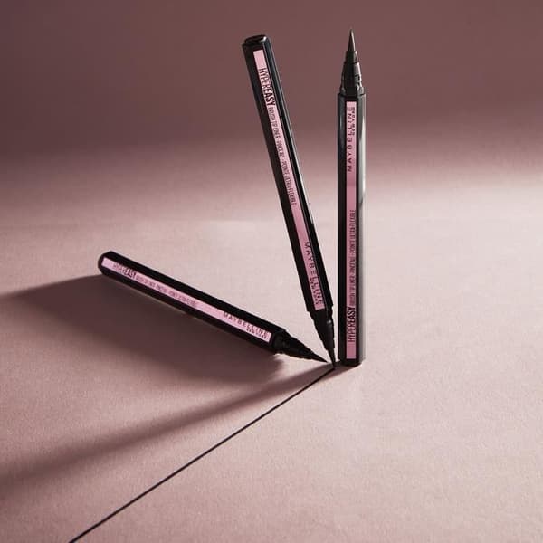 Liner MAYBELLINE NEW YORK Hyper Easy 800 - Svart