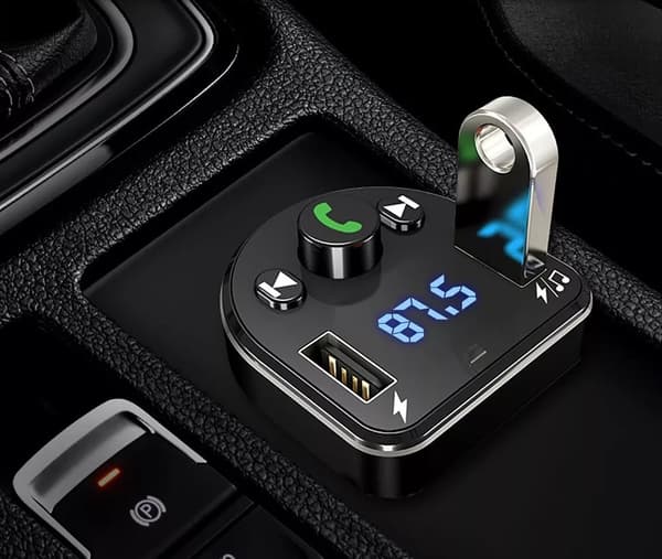XO BCC01 Car FM Transmitter Bluetooth MP3 Car charger