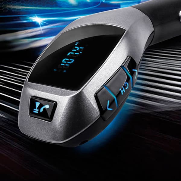 Bil mp3-spelare kort / U disk mobiltelefon bluetooth handsfree samtal FM-sändare biltillbehör