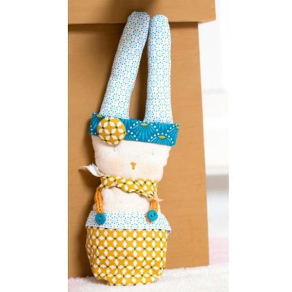 Kupong av Crafty bomullstyg - Vita diamanter - Okra bakgrund - 45 x 55 cm