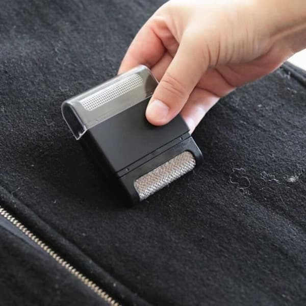 SHOP-STORY - RASCOL BLACK: Kompakt och manuell rakhyvel mot pilling