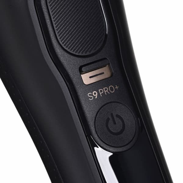 Braun Series 9 Pro+ 9590cc Wet & Dry Foil shaver Trimmer Sort