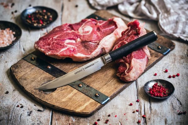 Samura DAMASCUS 4.7" Steakkniv - Premium Japansk Stål Køkkenblad til Præcisionsskæring og Kulinarisk Ekspertise
