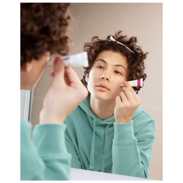 Anti-bollkräm - Eau Précieuse - Clearskin - 10ml - Icke-komedogen - Återfuktning