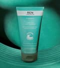 Miniatyrbild 2 av 3: Ren® Clearcalm Clarifying Clay Ansiktsrengöring 150ml