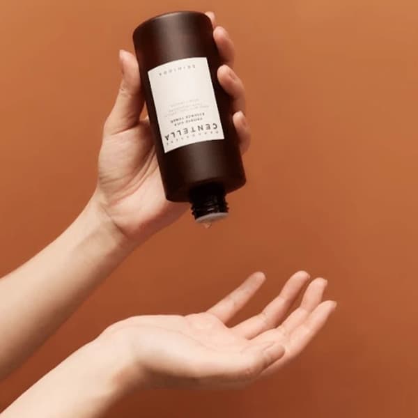 SKIN1004 Madagascar Centella Probio-Cica Essense Toner 210ml