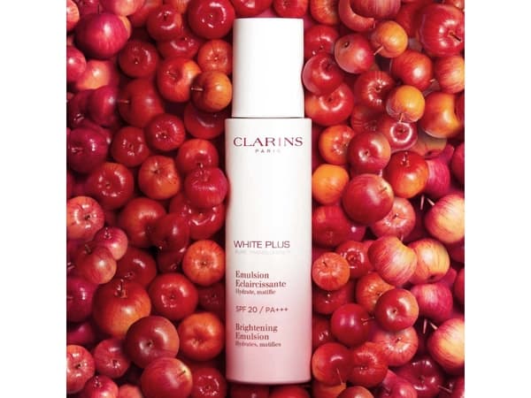 Clarins CLARINS WHITE PLUS LIGHTENING EMULSION SPF20 75ML