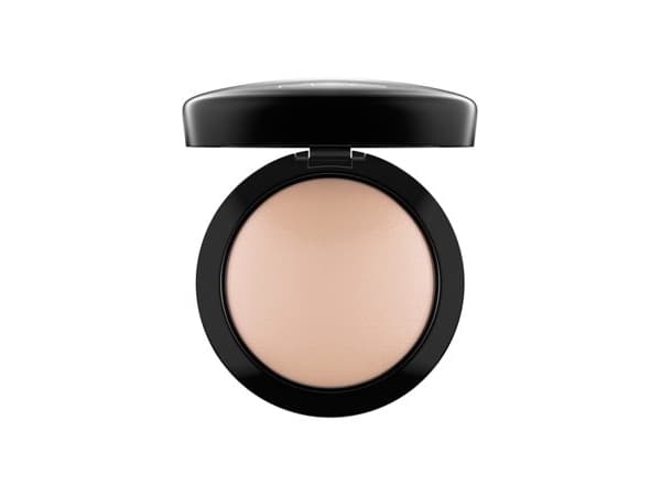 MAC Mineralize Skinfinish Natural - Dame - 10 g