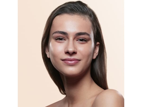 Armani Luminous Silk Foundation - Dame - 30 ml