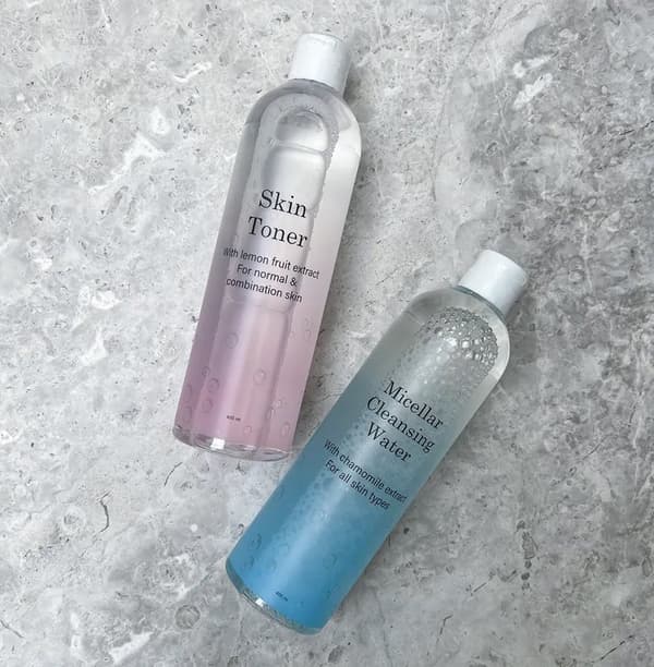 Skin toner med frugt extract mild exfoliering (400 ml)