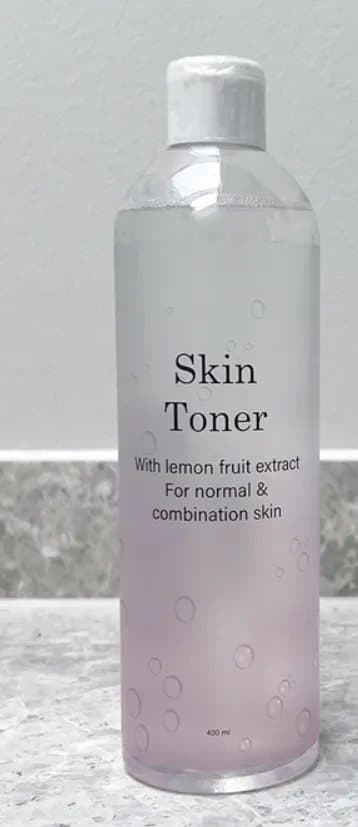 Skin toner med frugt extract mild exfoliering (400 ml)