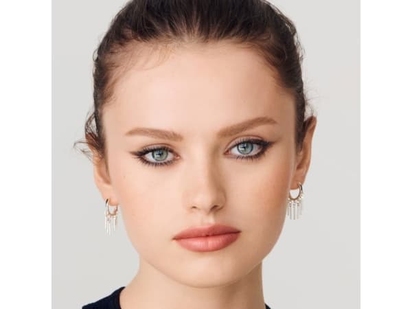 Rimmel Scandaleyes Exaggerate, Kohl, Brun, Chocolate Brown, Blyant, 24 t, Isododekaani, Polyeteeni, Synteettinen vaha, Etyleeni/Propyleenikopolymeeri