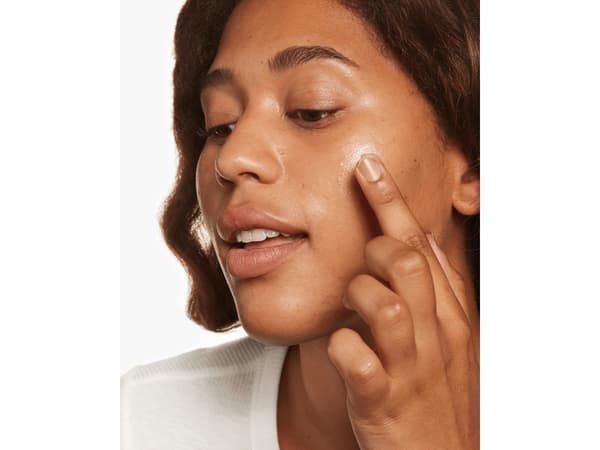 CLINIQUE MOISTURE SURGE 100H AUTO-REPLENISHING HYDRATOR 15ML