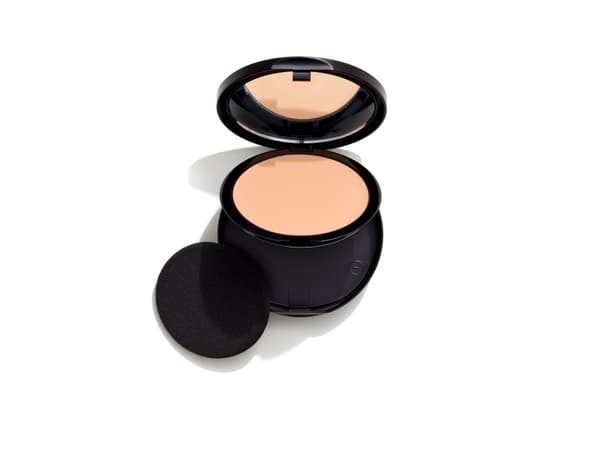 Gosh Foundation Plus + Creamy Compact High Coverage - Dame - 9 g
