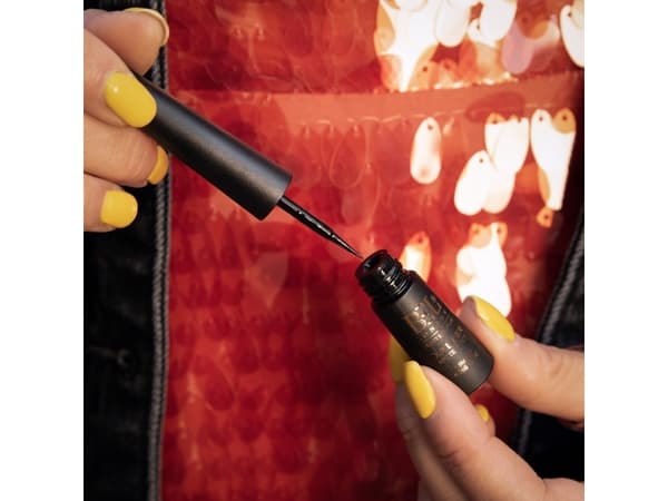 Bel London Bel London, Dip Liner, Aqua, Waterproof, Colour, Contouring, Liquid Eyeliner, Matte Black, 2.5 ml For Women