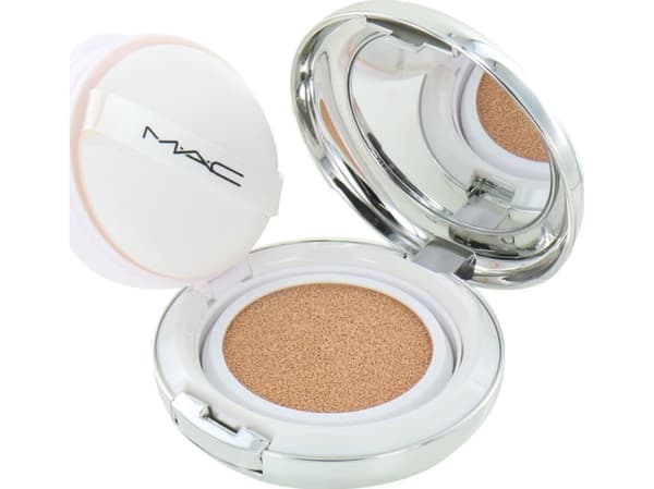 MAC MAC, Lightful C+, Compact Foundation, Extra Light Rose, SPF 50, 12 g For Women