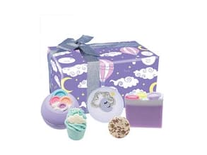 Bomb Cosmetics The Land of Nod kylpylälahjapakkaus 5kpl